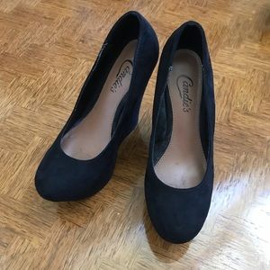 Candie’s Suede wedges, size 6 1/2